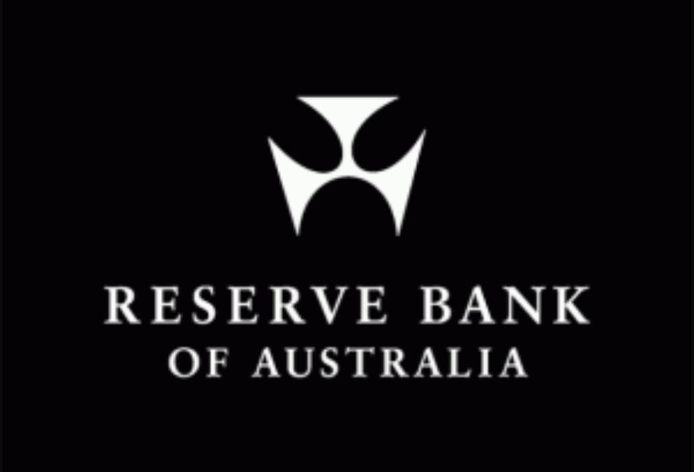 《澳央行保持现金利率第28个月不变》